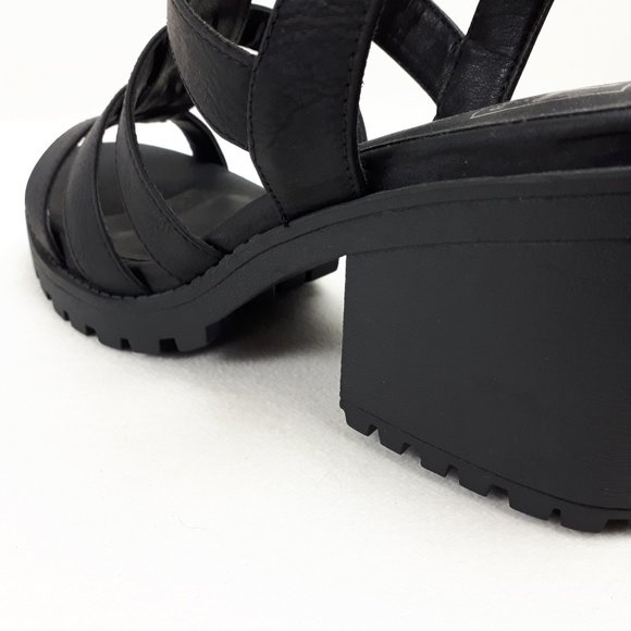 Dirty Laundry Fun Stuff Black Cage Chunky Heel Sandals - Picture 4 of 16